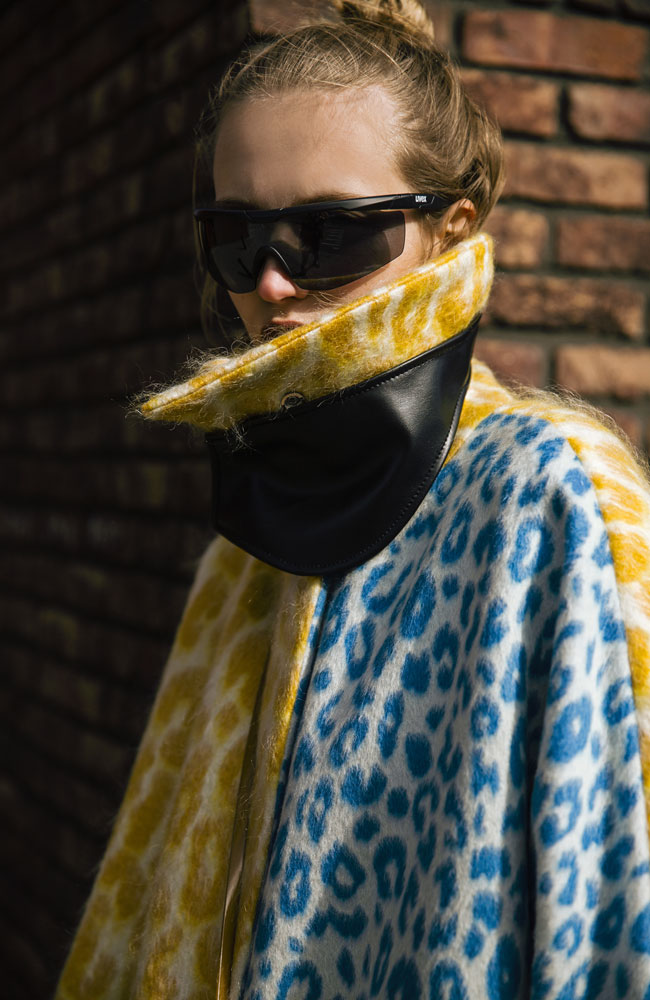 Unisex Uvex Sportieve Zonnebril in Mat Zwarte Kleur met Zilver Gespiegelde + Oranje Gespiegelde + Heldere Lenzen